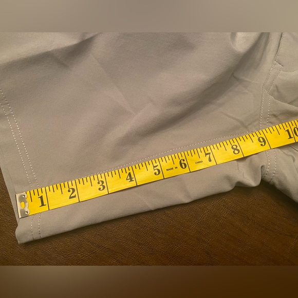 The North Face Men's Rolling Sun Packable Gray Shorts - Size 40 Long NWT - Picture 6 of 12